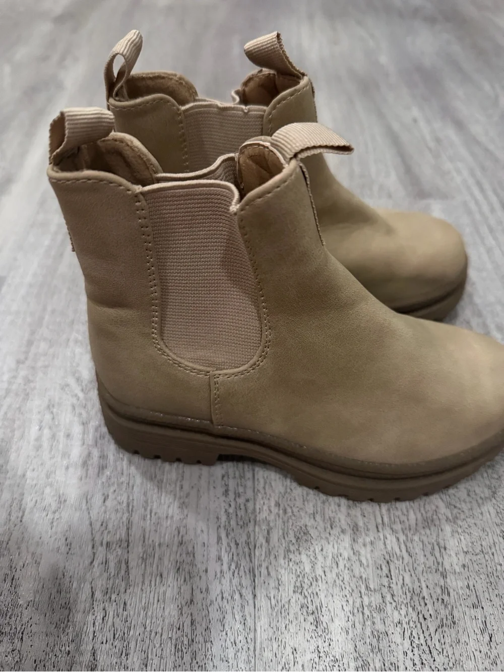 Kids Beige Chelsea Boots - Slip-On Outdoor Style